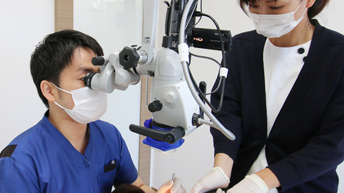 肉眼では治療することの難しい部位へのアプローチを可能にします