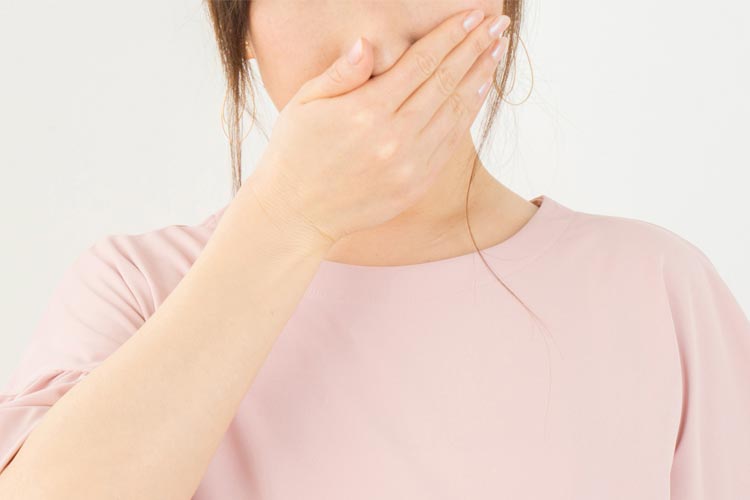 見た目にも影響をきたします